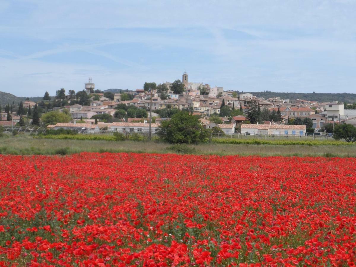Place Du Chateau Pourrieres Dış mekan fotoğraf